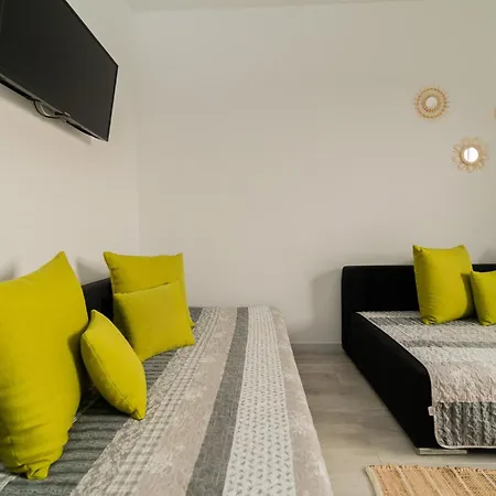 Gæstehus I Tt Alldayholiday 3*